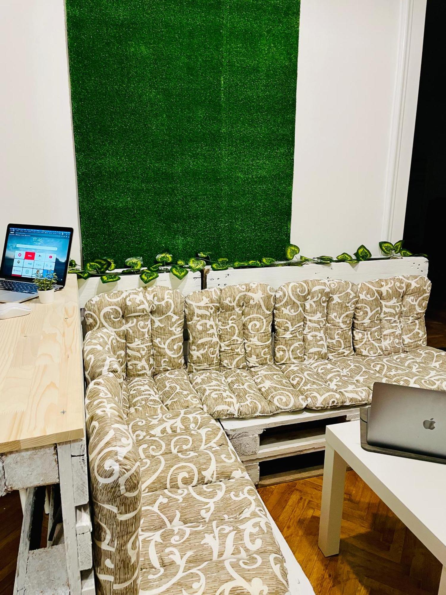 Hostel Green World 诺威萨 外观 照片