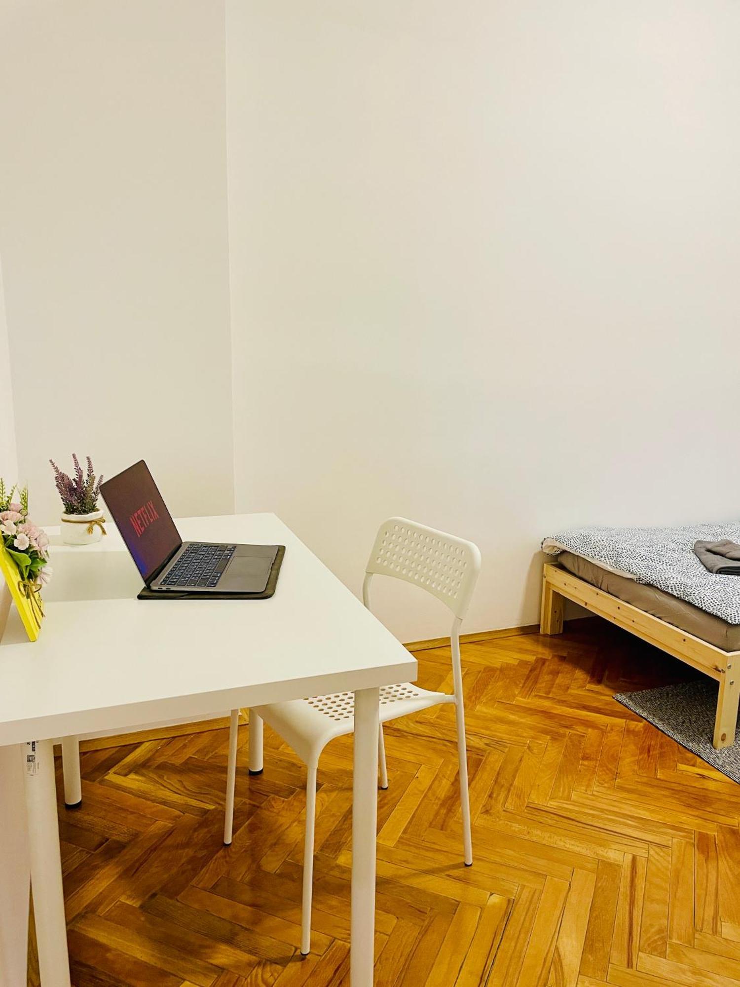 Hostel Green World 诺威萨 外观 照片