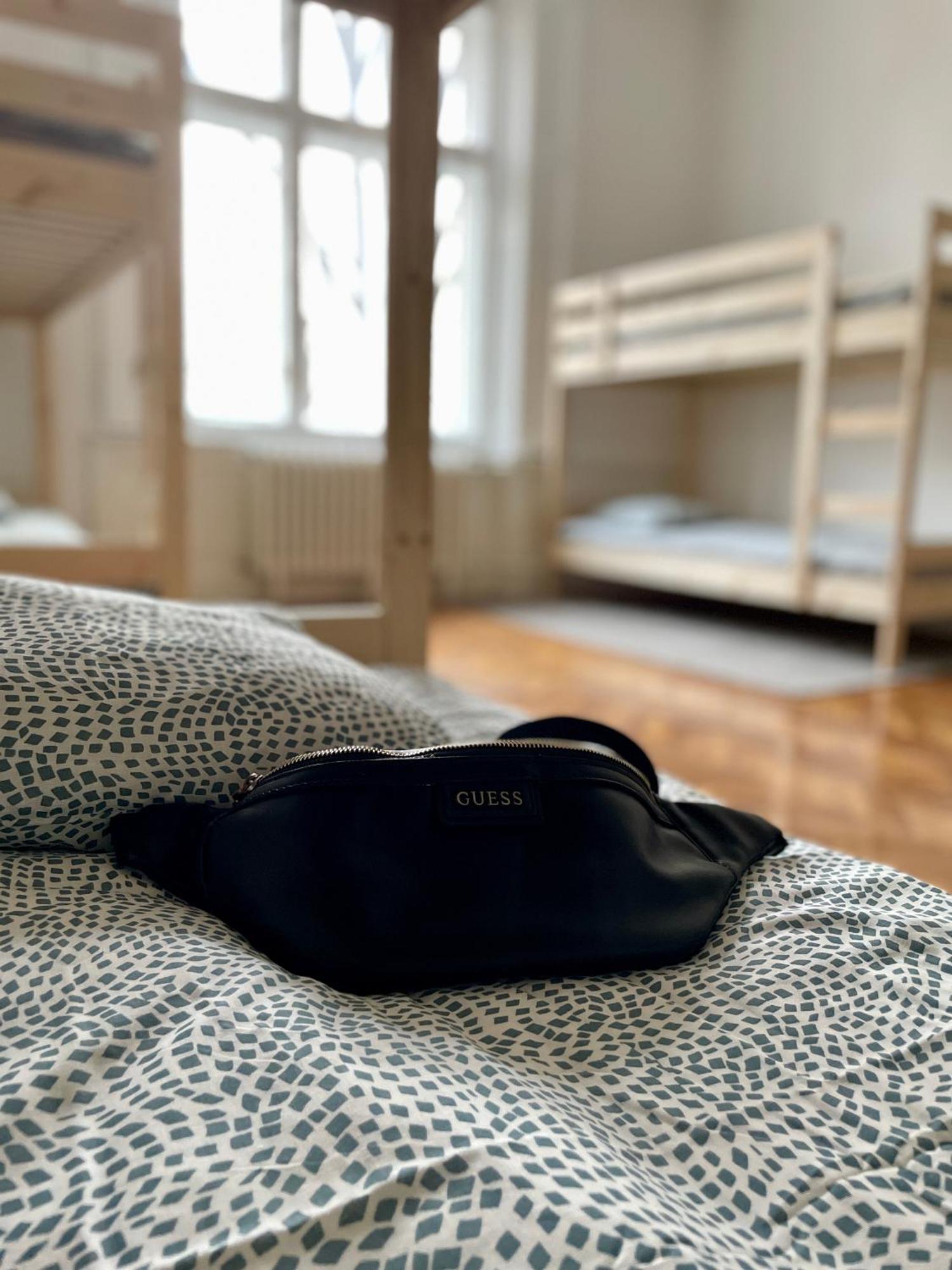 Hostel Green World 诺威萨 外观 照片